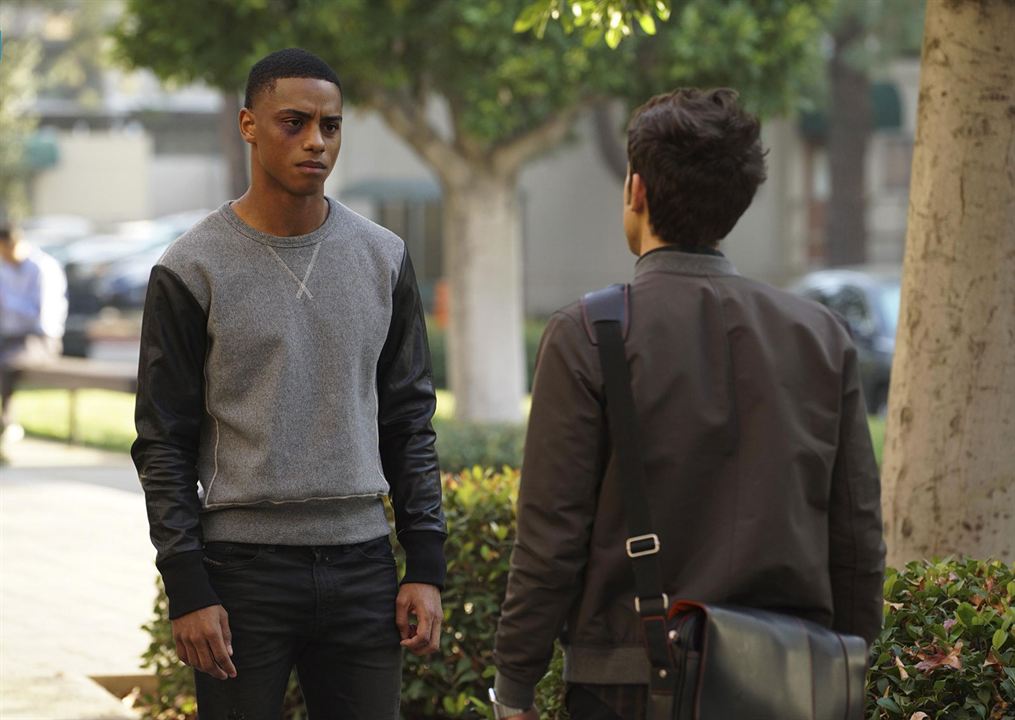Famous In Love : Fotoğraf Keith Powers