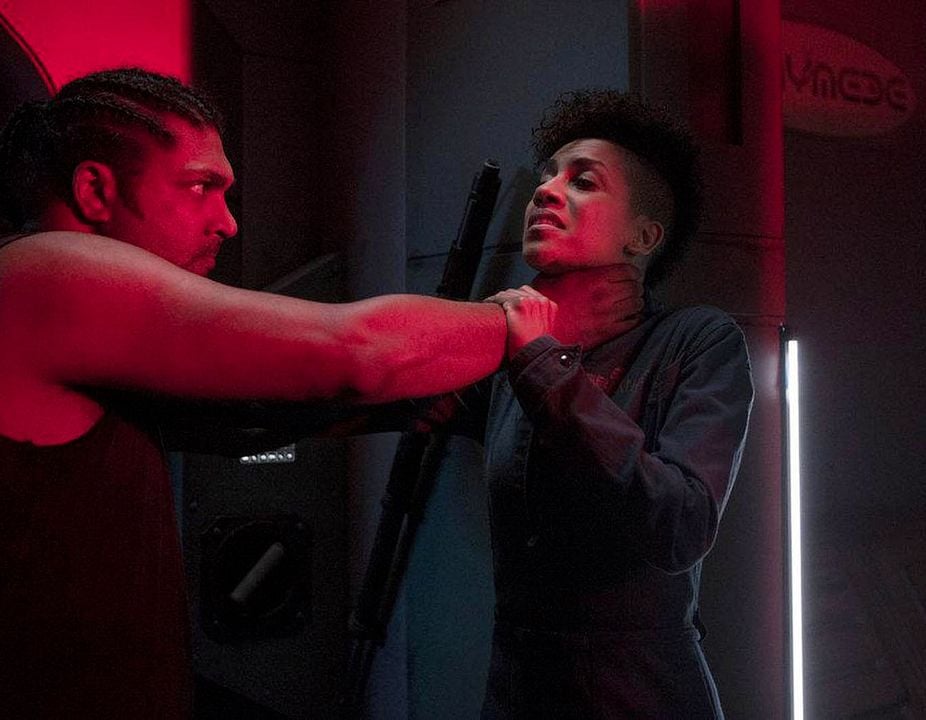 Fotoğraf Gugun Deep Singh, Dominique Tipper