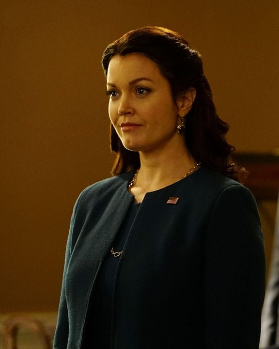 Fotoğraf Bellamy Young