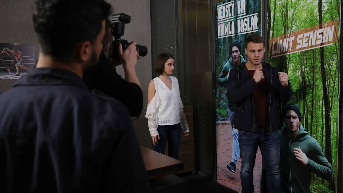 Bu Şehir Arkandan Gelecek : Fotoğraf