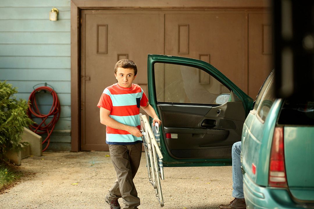 Fotoğraf Atticus Shaffer