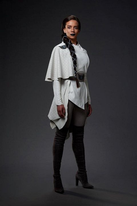 Fotoğraf Hannah John-Kamen