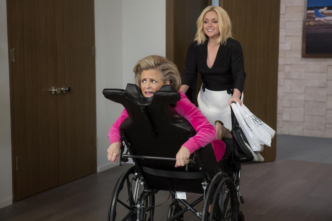 Unbreakable Kimmy Schmidt : Fotoğraf Jane Krakowski