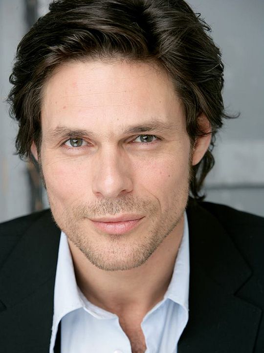 Afiş Kenan Raven