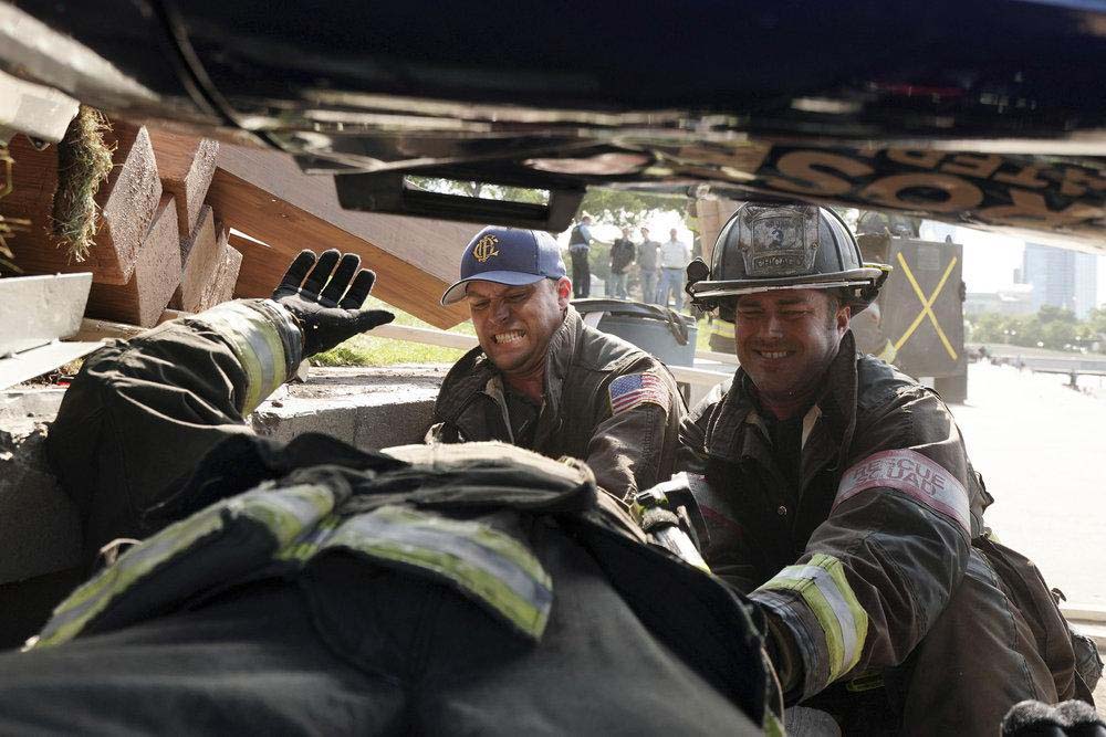 Chicago Fire : Fotoğraf Jesse Spencer, Taylor Kinney