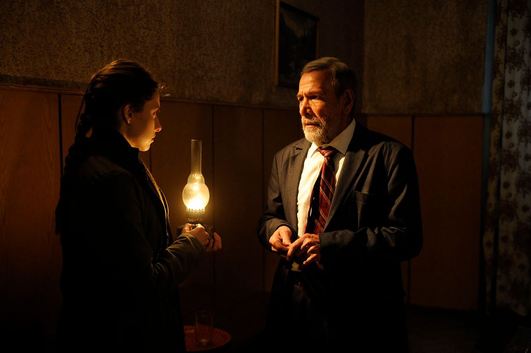 Khibula : Fotoğraf Kishvard Manvelishvili, Hossein Mahjub