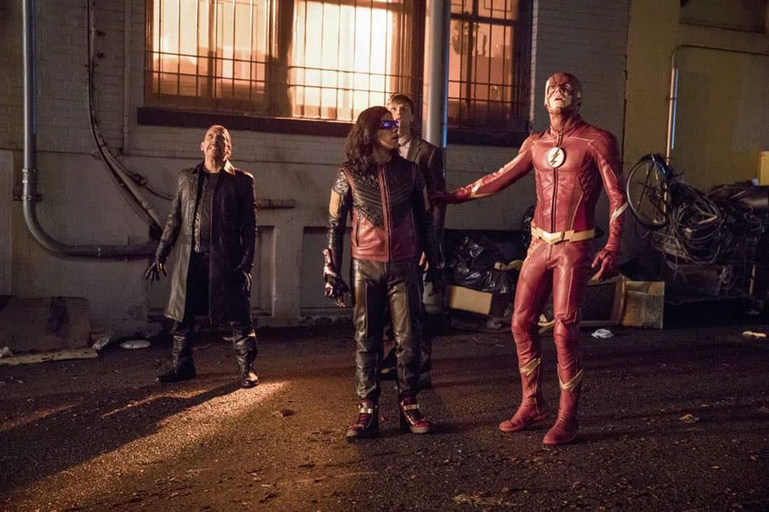 The Flash (2014) : Fotoğraf Grant Gustin, Carlos Valdes, Danny Trejo