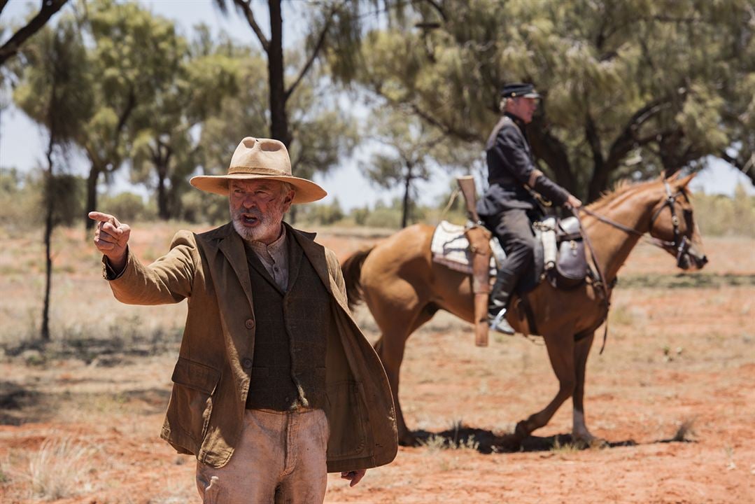 Güzel Ülke : Fotoğraf Bryan Brown, Sam Neill