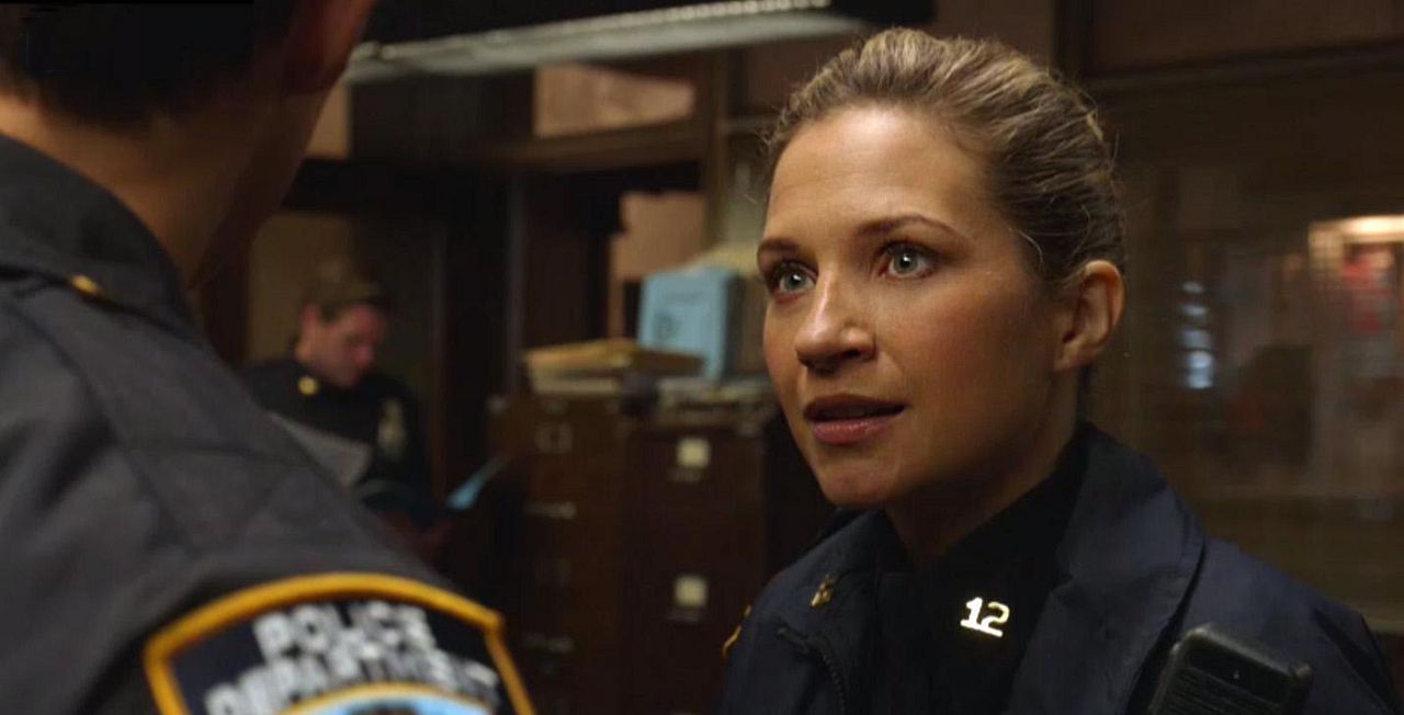Blue Bloods : Fotoğraf Vanessa Ray