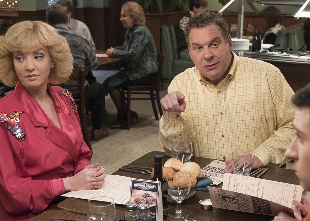 The Goldbergs : Fotoğraf Wendi McLendon-Covey, Jeff Garlin