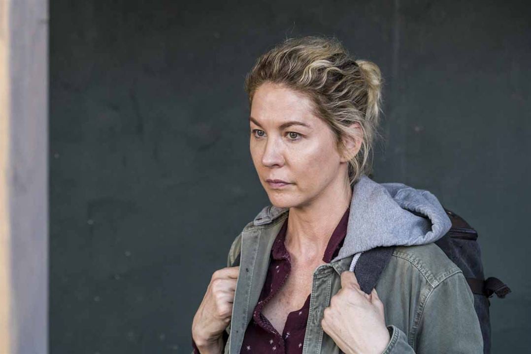 Fear The Walking Dead : Fotoğraf Jenna Elfman