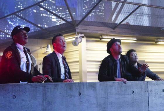 Scorpion : Fotoğraf Eddie Kaye Thomas, Jadyn Wong, Robert Patrick