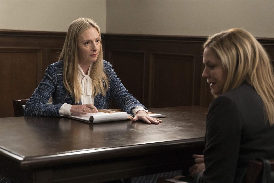 For the People (2018) : Fotoğraf Hope Davis, Mary McCormack