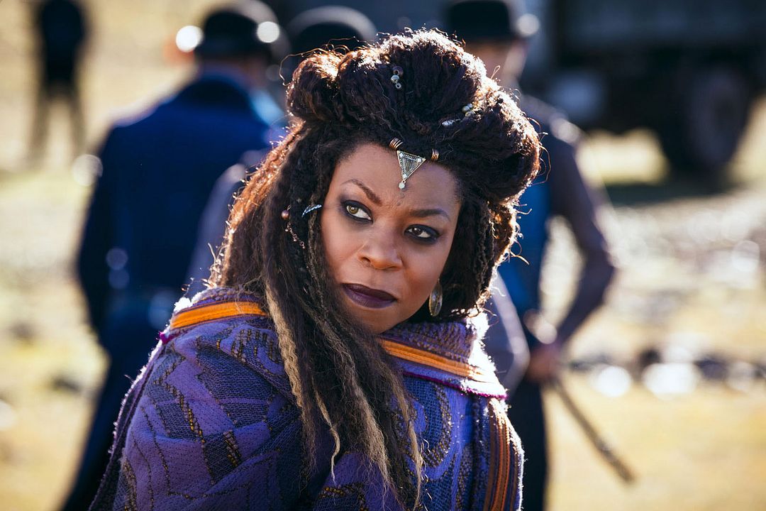 Into the Badlands : Fotoğraf Lorraine Toussaint