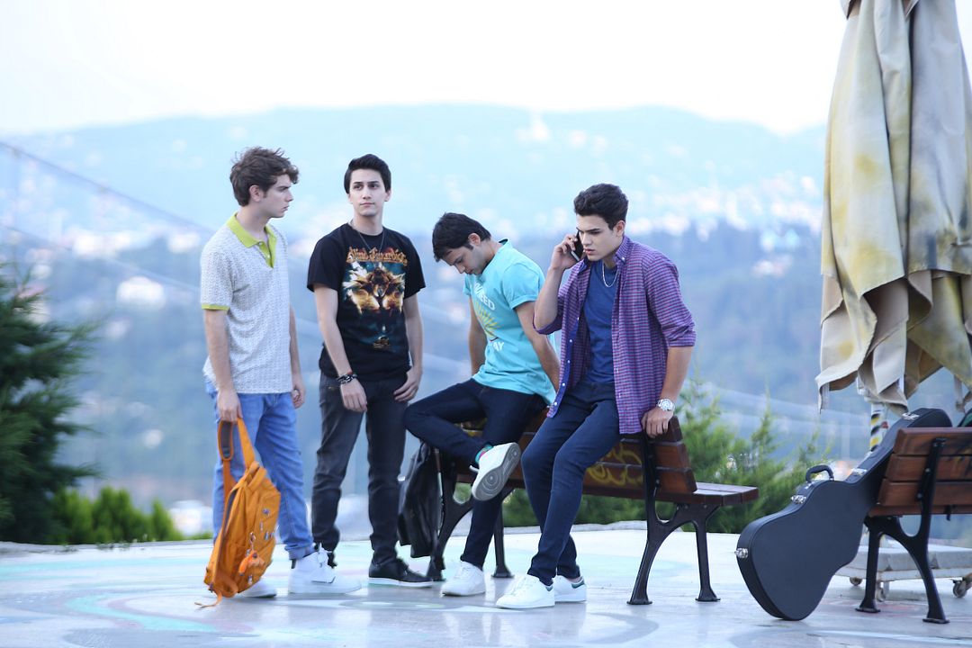 4N1K İlk Aşk : Fotoğraf