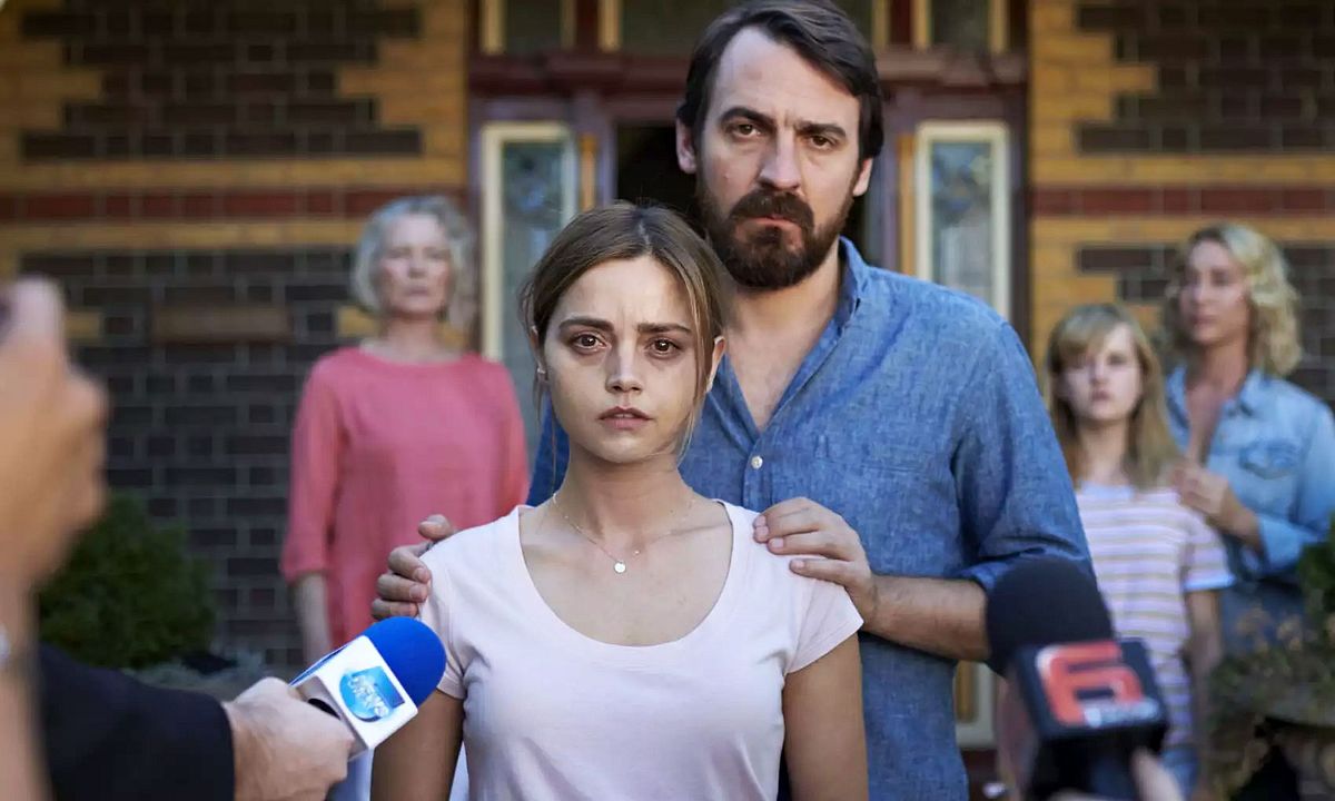 Fotoğraf Ewen Leslie, Jenna Coleman