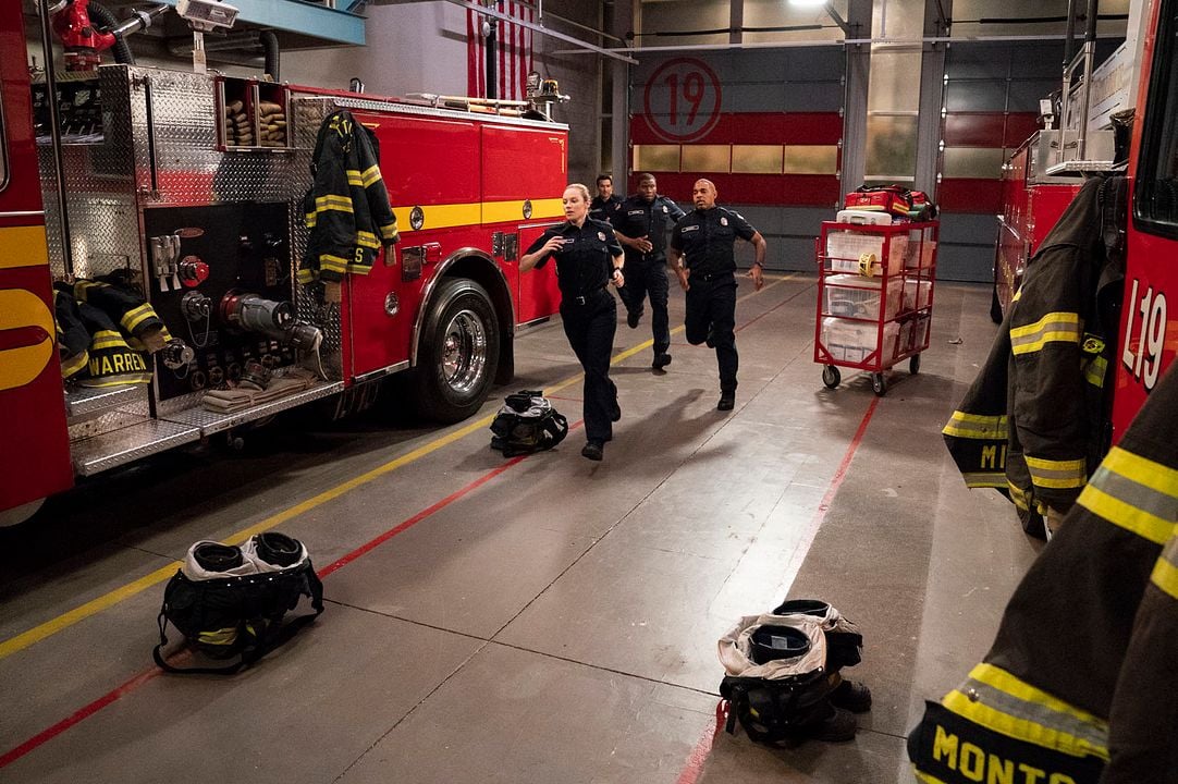 Fotoğraf Jay Hayden, Danielle Savre, Jason George (II), Okieriete Onaodowan