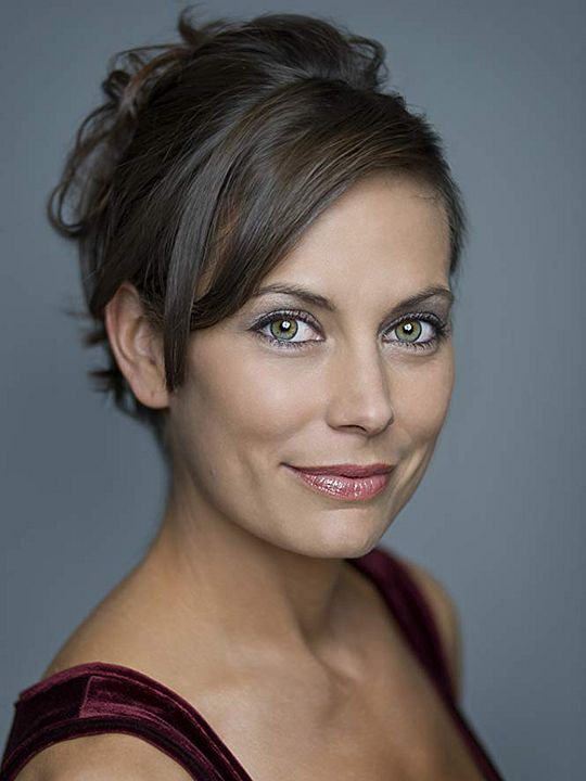 Afiş Cassie Self