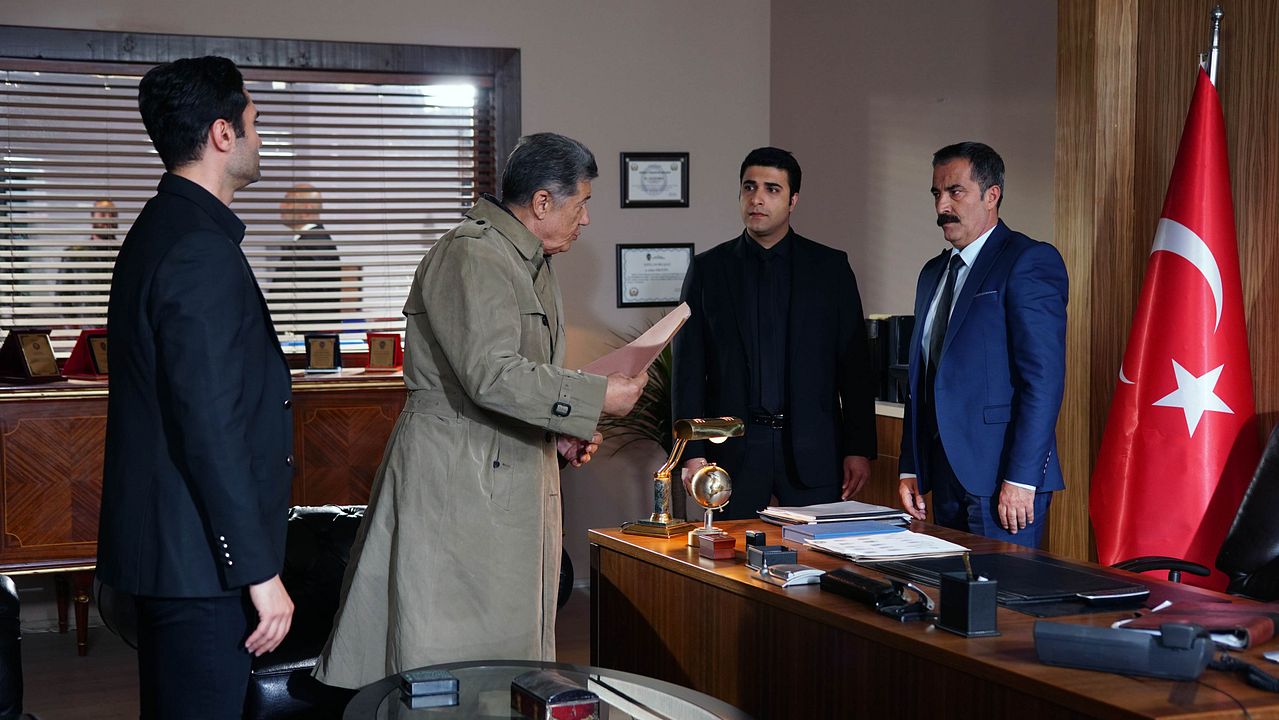 Eşkıya Dünyaya Hükümdar Olmaz : Fotoğraf