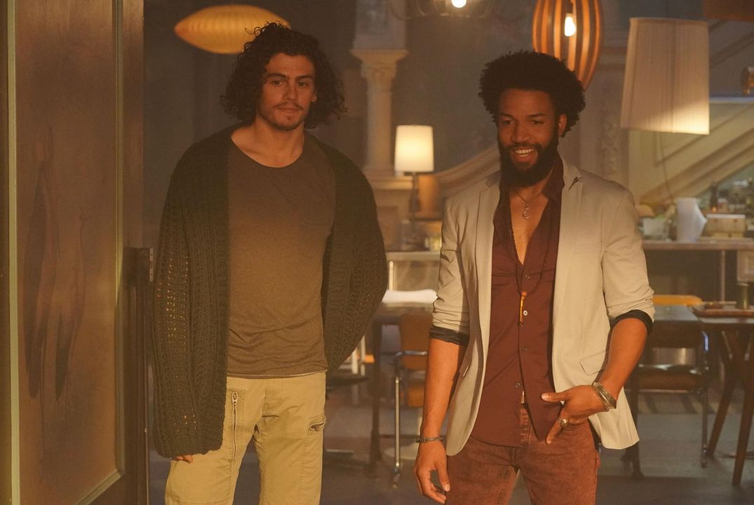 Fotoğraf Tommy Martinez, Denim Richards