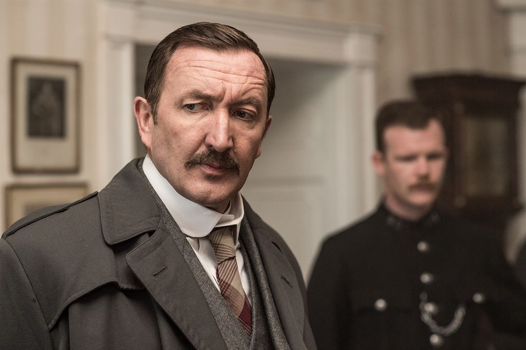 Agatha And The Truth Of Murder : Fotoğraf Ralph Ineson