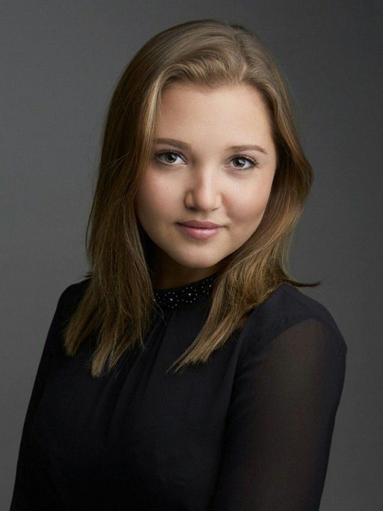 Afiş Mia McKenna-Bruce