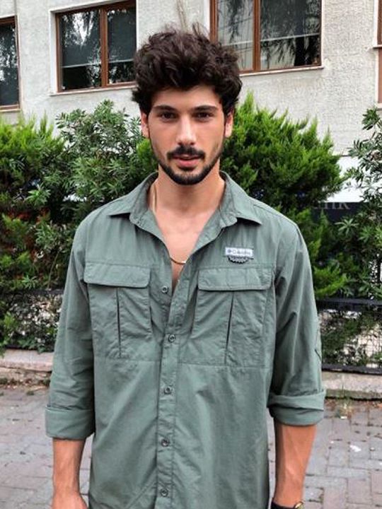 Afiş Deniz Can Aktaş