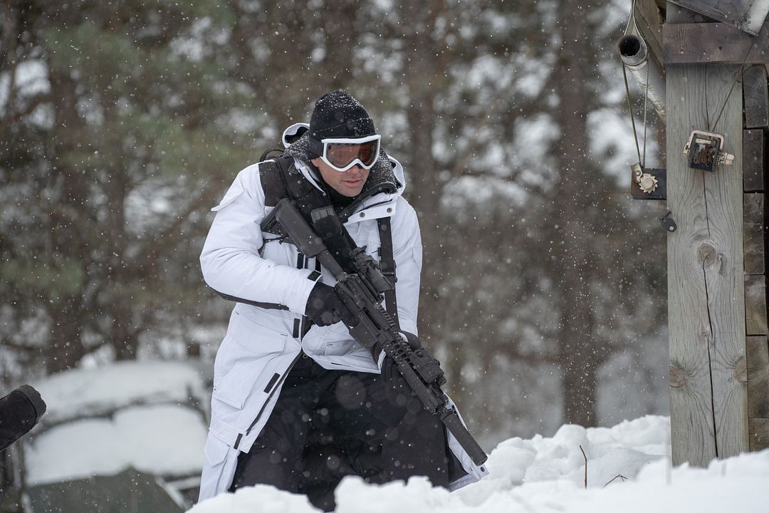 Fatman : Fotoğraf Walton Goggins