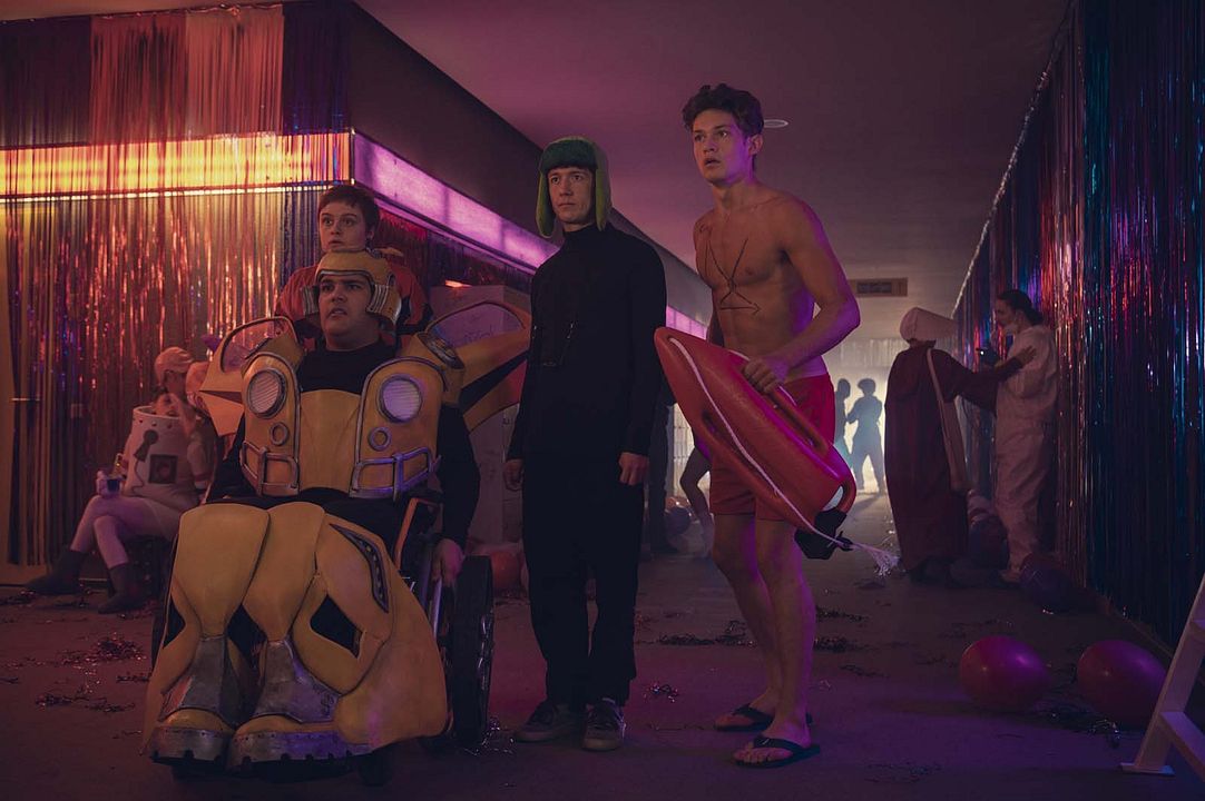 Fotoğraf Lena Urzendowsky, Damian Hardung, Maximilian Mundt