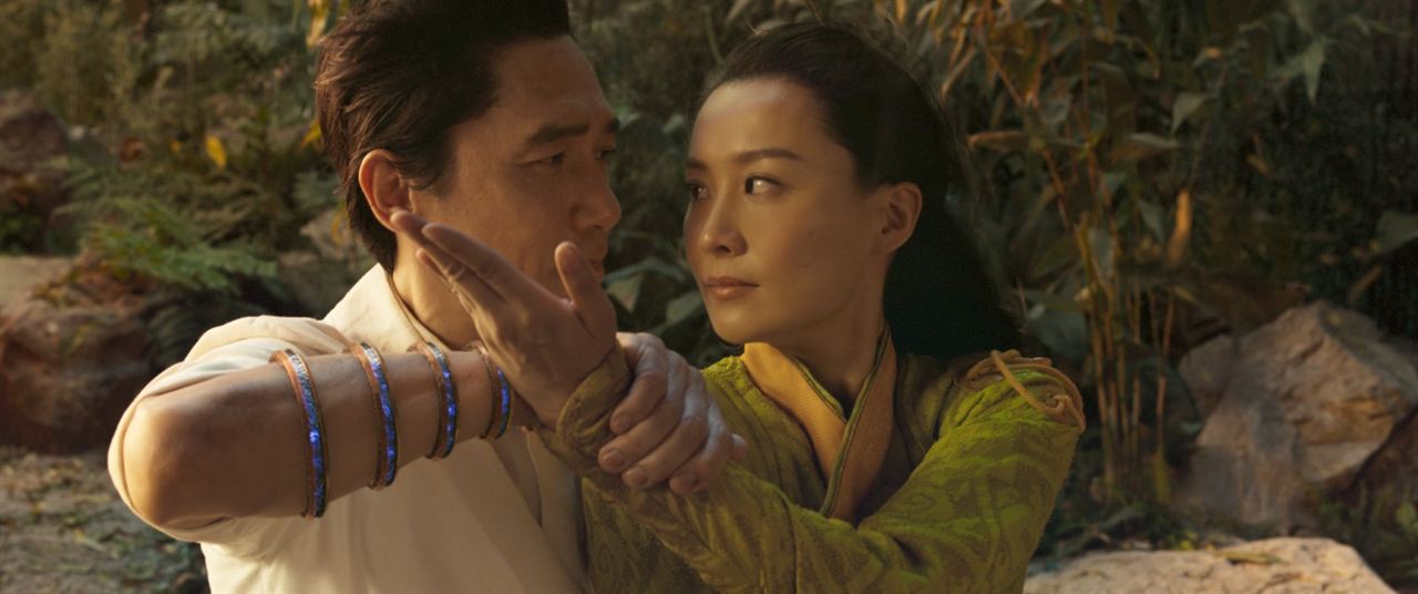 Shang-Chi ve On Halka Efsanesi : Fotoğraf Michelle Yeoh, Tony Leung Chiu-Wai