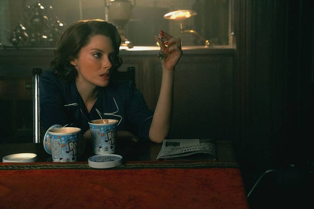 Fotoğraf April Bowlby