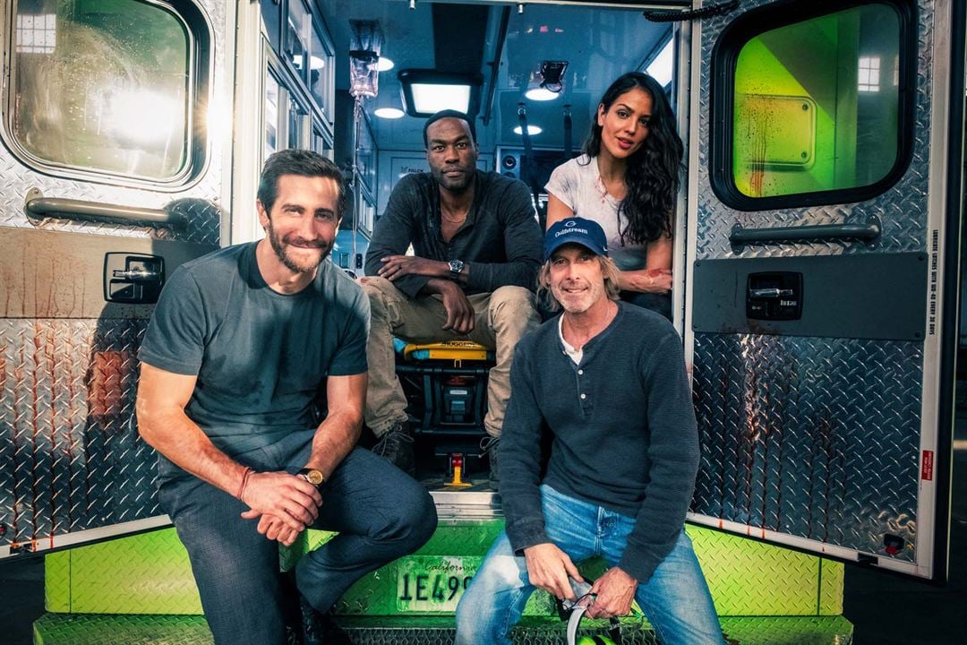 Ambulans : Fotoğraf Michael Bay, Jake Gyllenhaal, Eiza Gonzalez, Will Sharpe