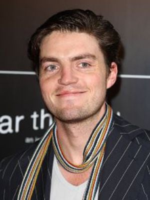 Afiş Tom Burke