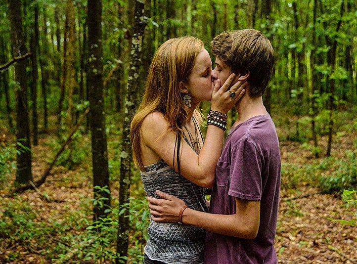 Under The Dome : Fotoğraf Colin Ford, Mackenzie Lintz