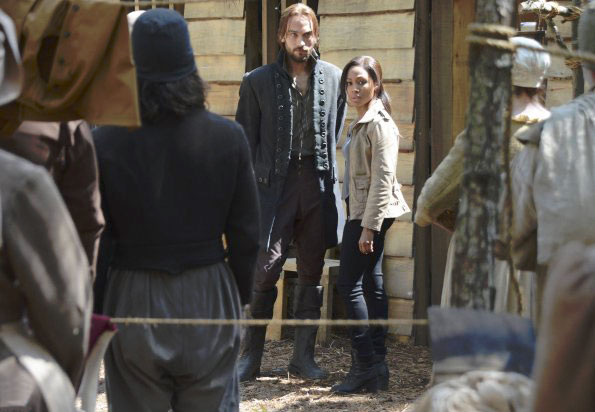 Fotoğraf Tom Mison, Nicole Beharie