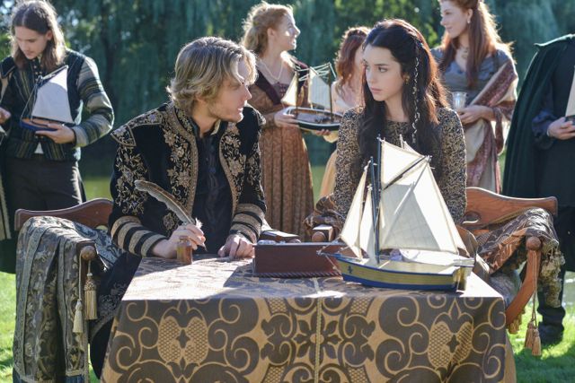 Reign : Fotoğraf Adelaide Kane, Toby Regbo