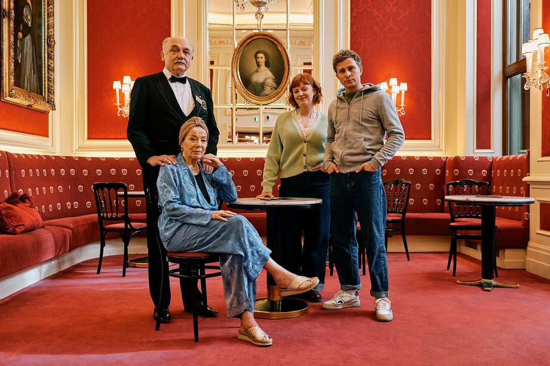 Fotoğraf Max Hubacher