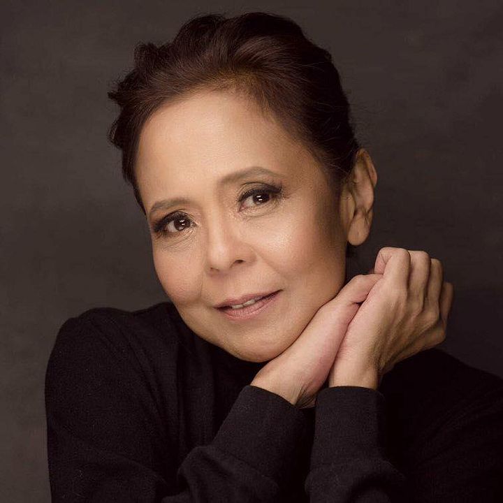 Afiş Dolly de Leon