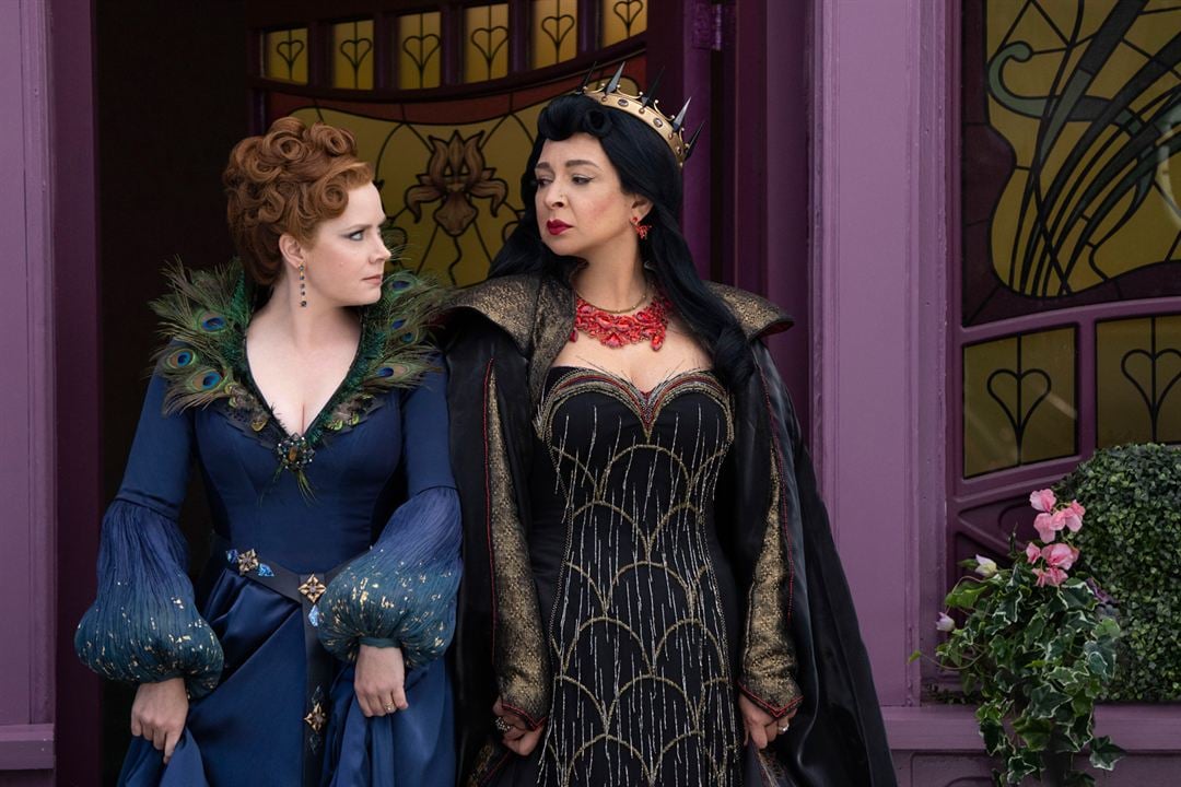 Disenchanted : Fotoğraf Maya Rudolph, Amy Adams