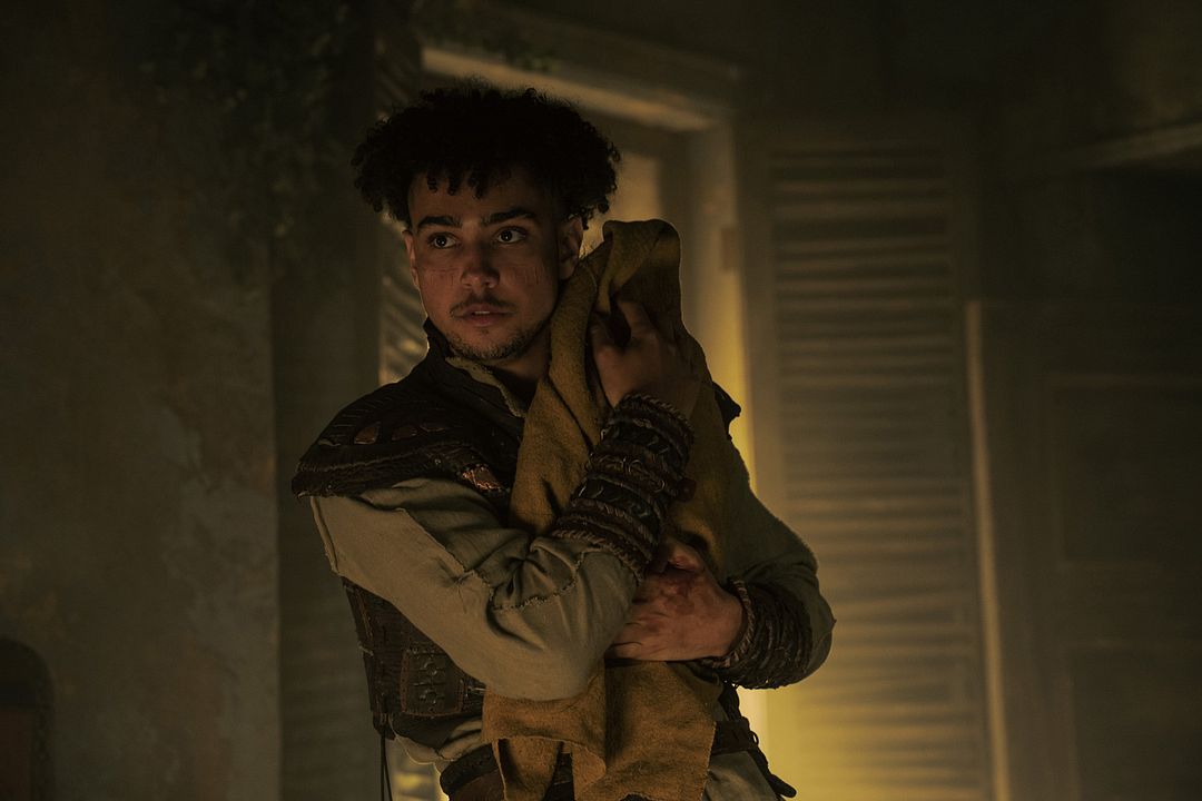 Fotoğraf Archie Madekwe