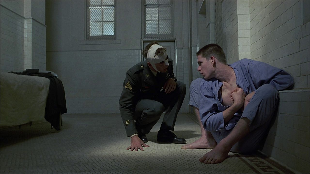 Birdy : Fotoğraf Matthew Modine, Nicolas Cage