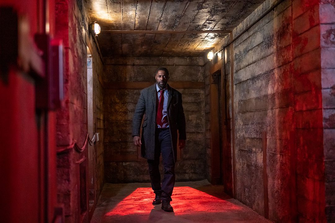 Luther: Batan Güneş : Fotoğraf Idris Elba