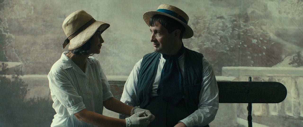 C’est mon homme : Fotoğraf Leïla Bekhti, Karim Leklou