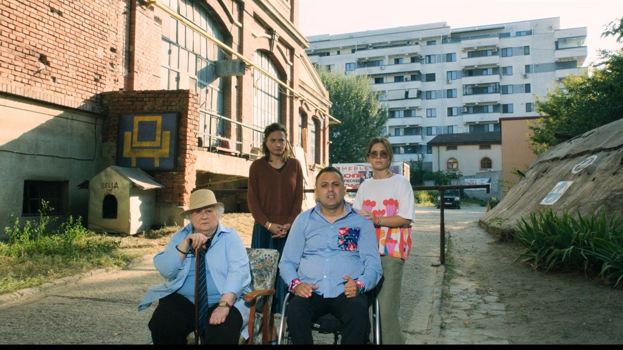 Nu aștepta prea mult de la sfârșitul lumii : Fotoğraf