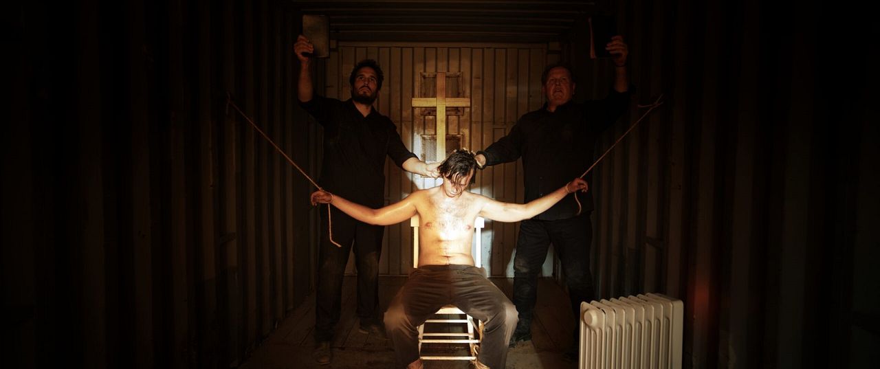 Godless: Şeytan Tohumu : Fotoğraf