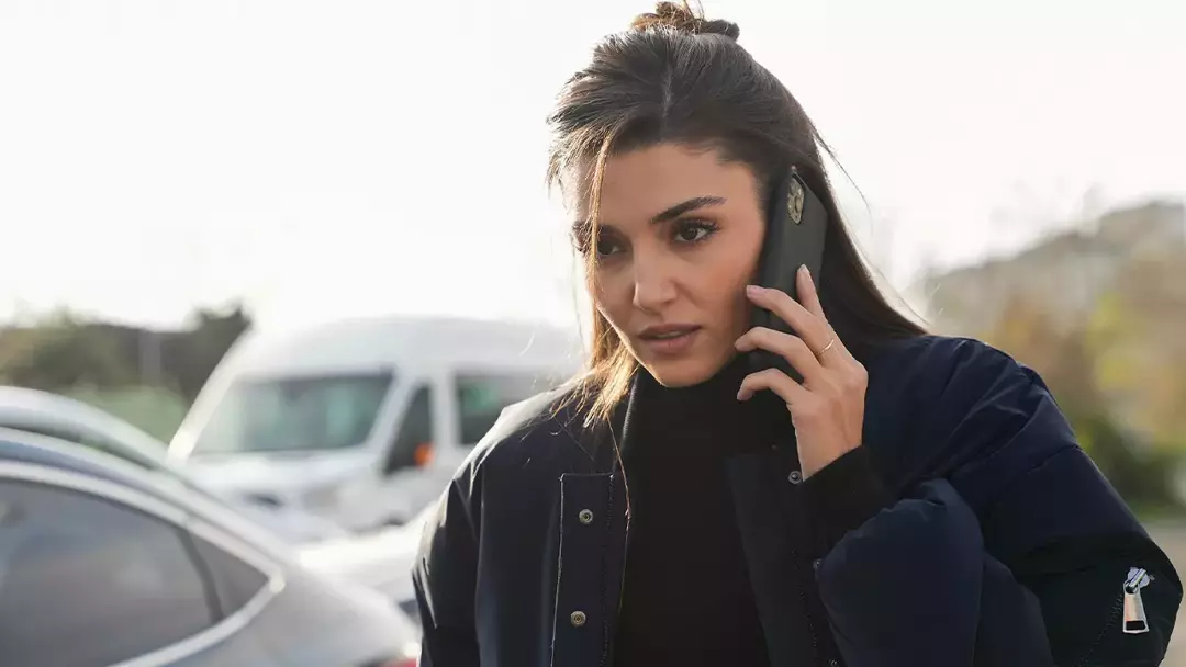 Bambaşka Biri : Fotoğraf