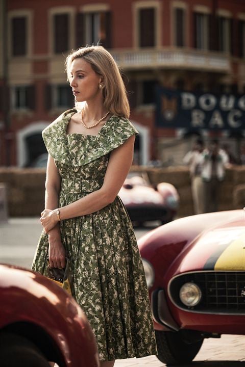 Ferrari : Fotoğraf Sarah Gadon