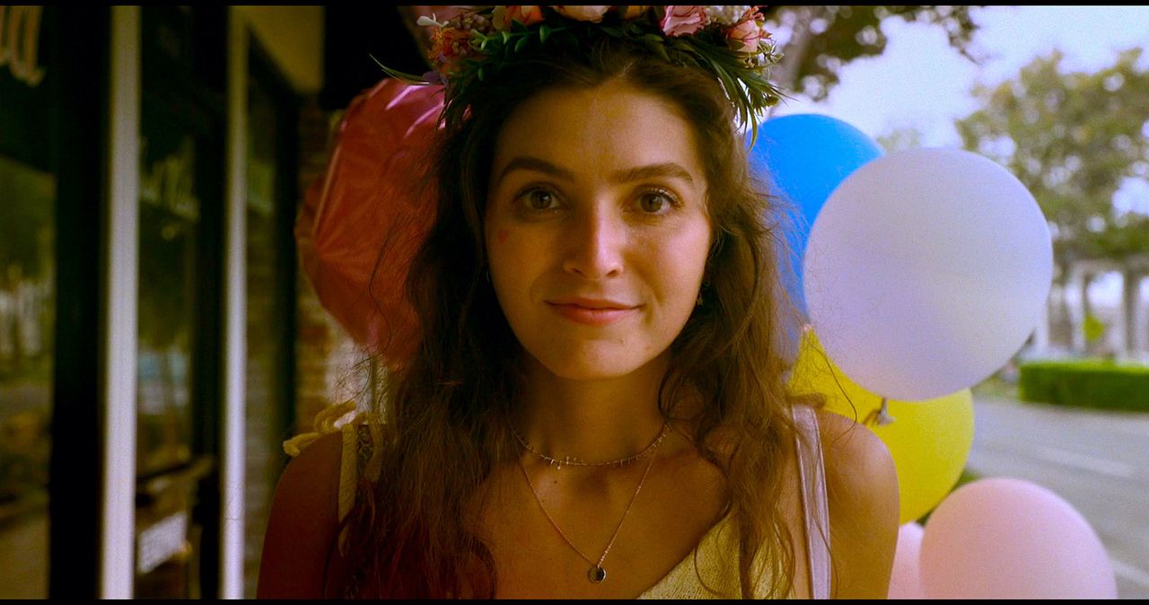 Cherry : Fotoğraf Alex Trewhitt